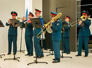 Военный оркестр на мероприятии