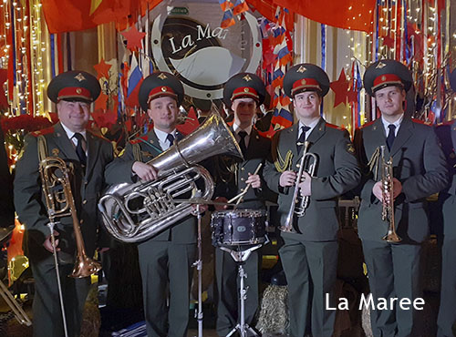 Оркестр в ресторане La Marée