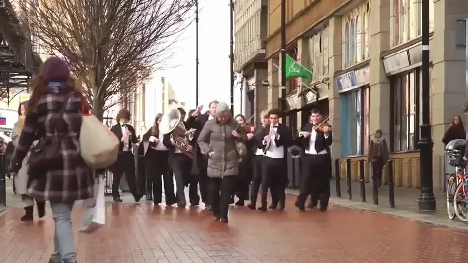 Кадр из видео: Музыкальное преследование